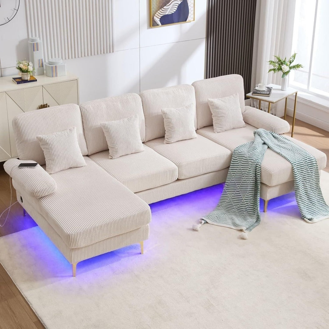 Pour un interieur harmonieux, table aux accents metalliques, a l'aspect bois en finition beige et naturel