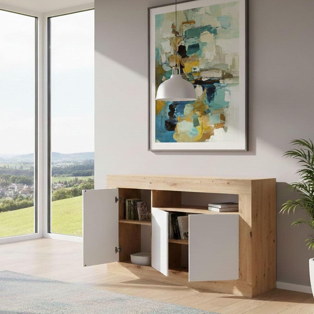 Une silhouette equilibree pour ce buffet avec portes, avec etageres, teinte blanc et chene